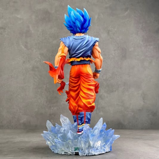 Goku Super Saiyan Warrior Figure – 33 cm