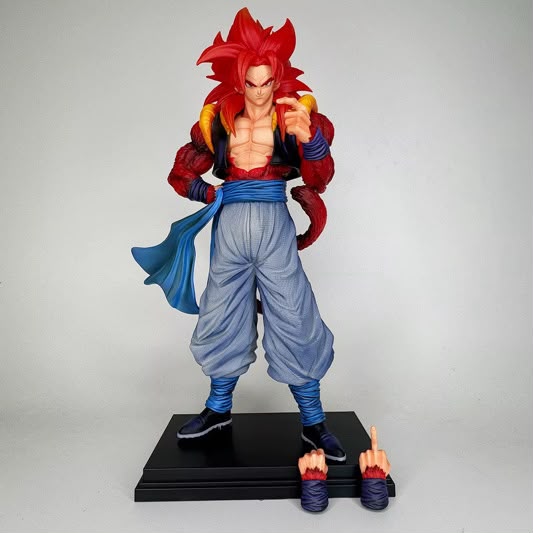 Gogeta Super Saiyan 4 Figure 34 cm
